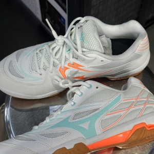 Giày cầu lông Mizuno Wave Fang NX - Trắng Xanh Cam chính hãng - Size: 40