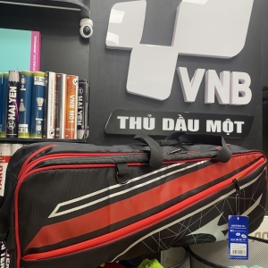 Túi cầu lông Mizuno Duffle Bag - Đen đỏ bạc