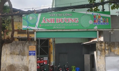 Sân cầu lông Ánh Dương Quận 11: Đánh giá chi tiết từ chất lượng sân đến dịch vụ