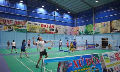 Review chi tiết sân cầu lông Hoàng Việt, cụm sân chất lượng và uy tín tại Bến Tre