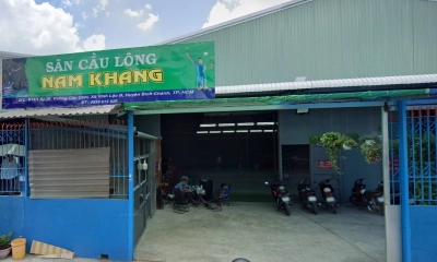 Review sân cầu lông Nam Khang Bình Chánh: Không gian trong nhà, 3 sân tiêu chuẩn