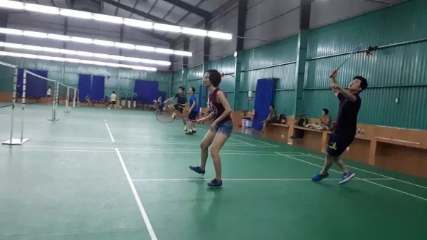 Review về sân cầu lông Quân Khu 7, thông tin chi tiết về địa điểm, giờ giấc hoạt động
