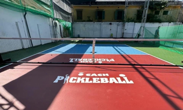 Review sân Pickleball Ô Cách chất lượng đáng để trải nghiệm tại quận Long Biên, Hà Nội