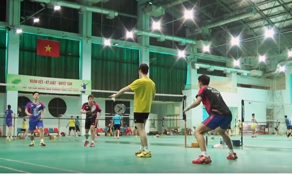 Các tay vợt cầu lông đôi nam Hàn Quốc tập luyện tại Việt Nam