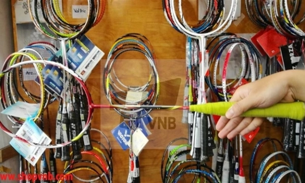 Cách cầm vợt cầu lông đúng trong bộ môn cầu lông