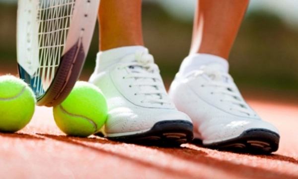 Cách chơi tennis cơ bản cho những người mới tập chơi