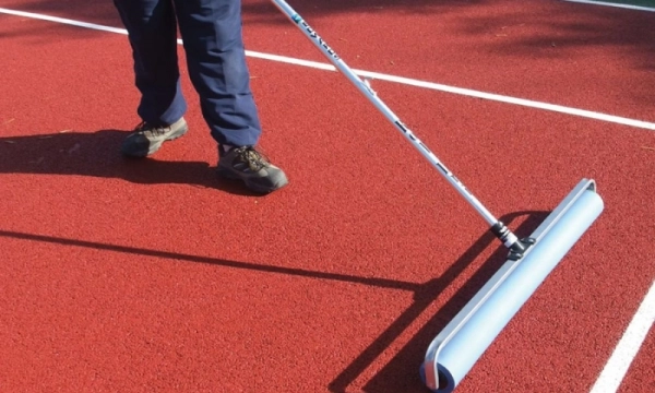 Cách vệ sinh sân Pickleball nhanh gọn và đúng chuẩn