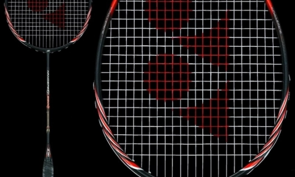 Chia sẻ cảm nhận và đánh giá vợt cầu lông Yonex Nanospeed 9900