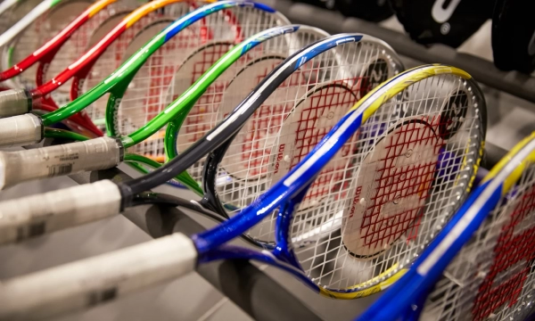 Top 5 địa điểm cho thuê vợt tennis uy tín và chất lượng nhất