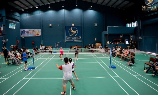 Review CLB Nestworld Badminton & Pickleball Hồ Chí Minh chi tiết nhất
