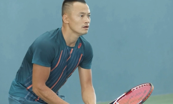 Sự bền bỉ và tài năng đáng ngưỡng mộ của Hoàng Thành Trung tennis