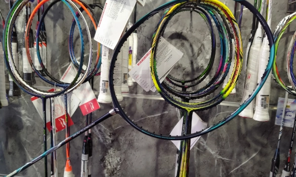 Những điều cần lưu ý khi mua vợt cầu lông ở Quận 1 - Thành phố Hồ Chí Minh !!!