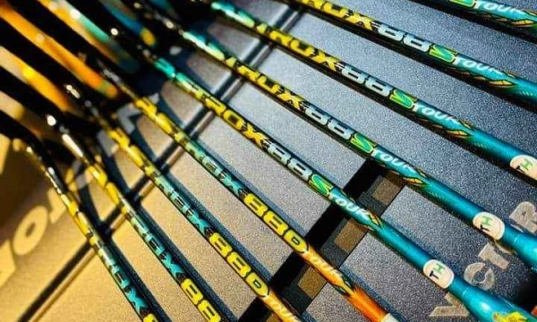 Những mẫu vợt Yonex tầm trung được ưa chuộng trên thị trường hiện nay