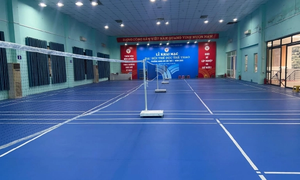 Review sân cầu lông Chùa Hà về chất lượng sân và dịch vụ thực tế