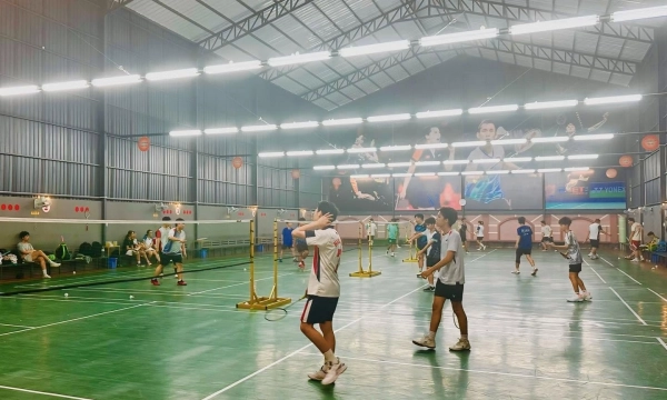 Khám phá sân cầu lông Mỹ Hạnh tại Vĩnh Long chi tiết từ chất lượng đến dịch vụ