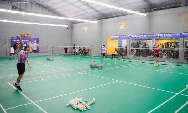 Sân cầu lông Ocean Gym Gò Vấp TP.HCM – Đánh giá chi tiết mặt sân và dịch vụ