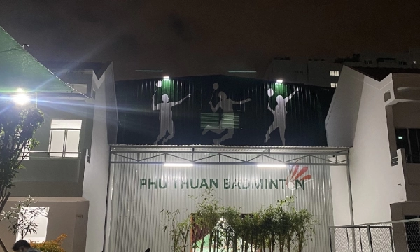 Khám phá chi tiết sân cầu lông Phú Thuận chất lượng tại Quận 7