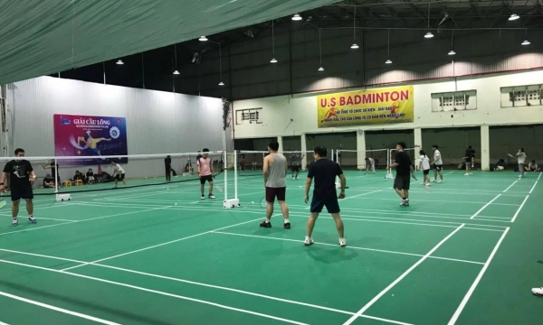 Khám phá sân cầu lông US Badminton Trịnh Văn Bô với 9 sân đạt chuẩn quốc tế