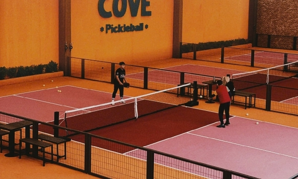 Review chi tiết giá thuê và dịch vụ tại sân Cove Pickleball