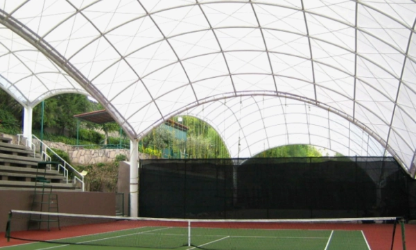 Tổng hợp các sân pickleball có mái che nổi bật nhất hiện nay