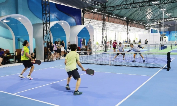 Review sân Pickleball Văn Thánh TP.HCM: Giá thuê, tiện ích và trải nghiệm thực tế