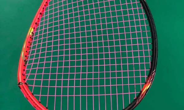 Nguyên nhân gãy vợt cầu lông và vợt cầu lông bị gãy nên làm gì