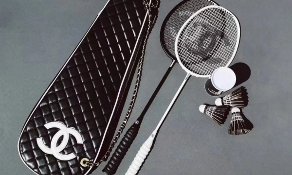 Vợt cầu lông Chanel giá bao nhiêu ? Liệu vợt này có thật không ?