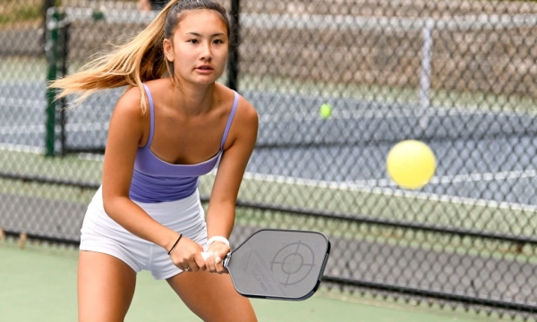 Tổng hợp những cây vợt pickleball nhẹ nhất hiện nay