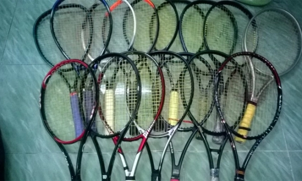 Khám phá những cây vợt tennis cũ chất lượng và phù hợp với người chơi