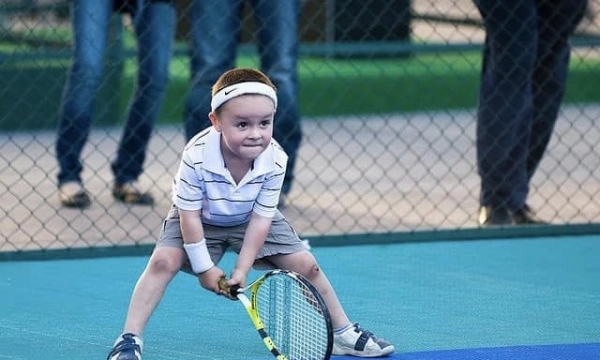 Top 10 mẫu vợt tennis trẻ em tốt nhất hiện nay