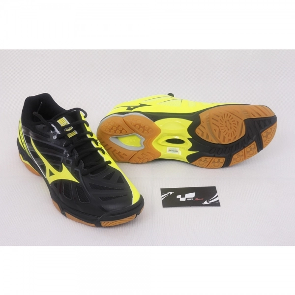 Giày Cầu Lông Mizuno WAVE HURRICANE 3 Đen - Vàng