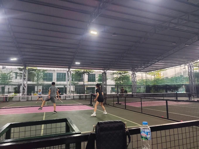 Các dịch vụ tiện ích tại sân Aiko Pickleball Phú Đô