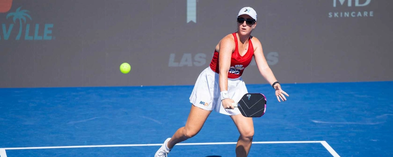 Amanda Hendry là nữ tay vợt pickleball đang nổi lên hiện nay
