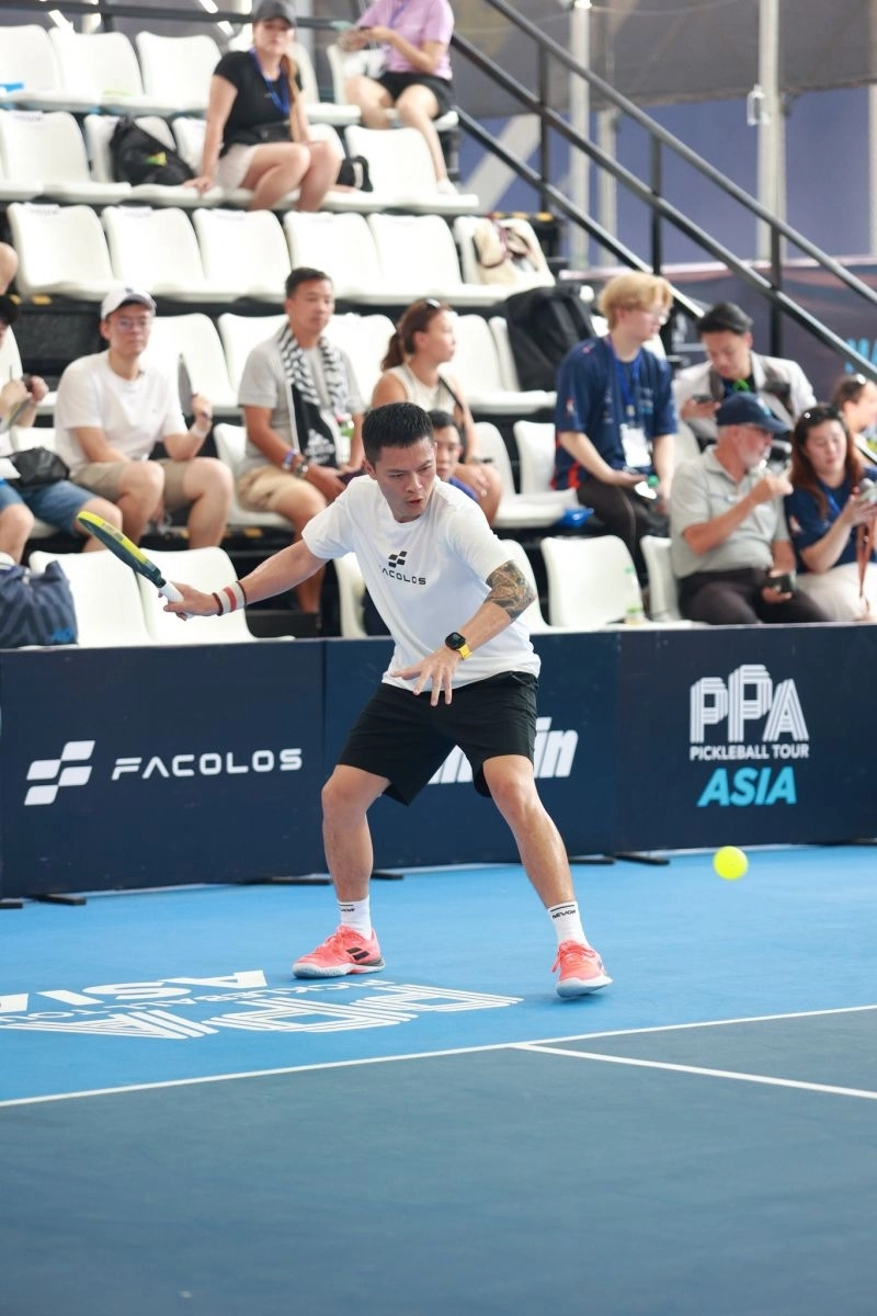 anh chú pickleball là vận động viên pickleball chuyên nghiệp