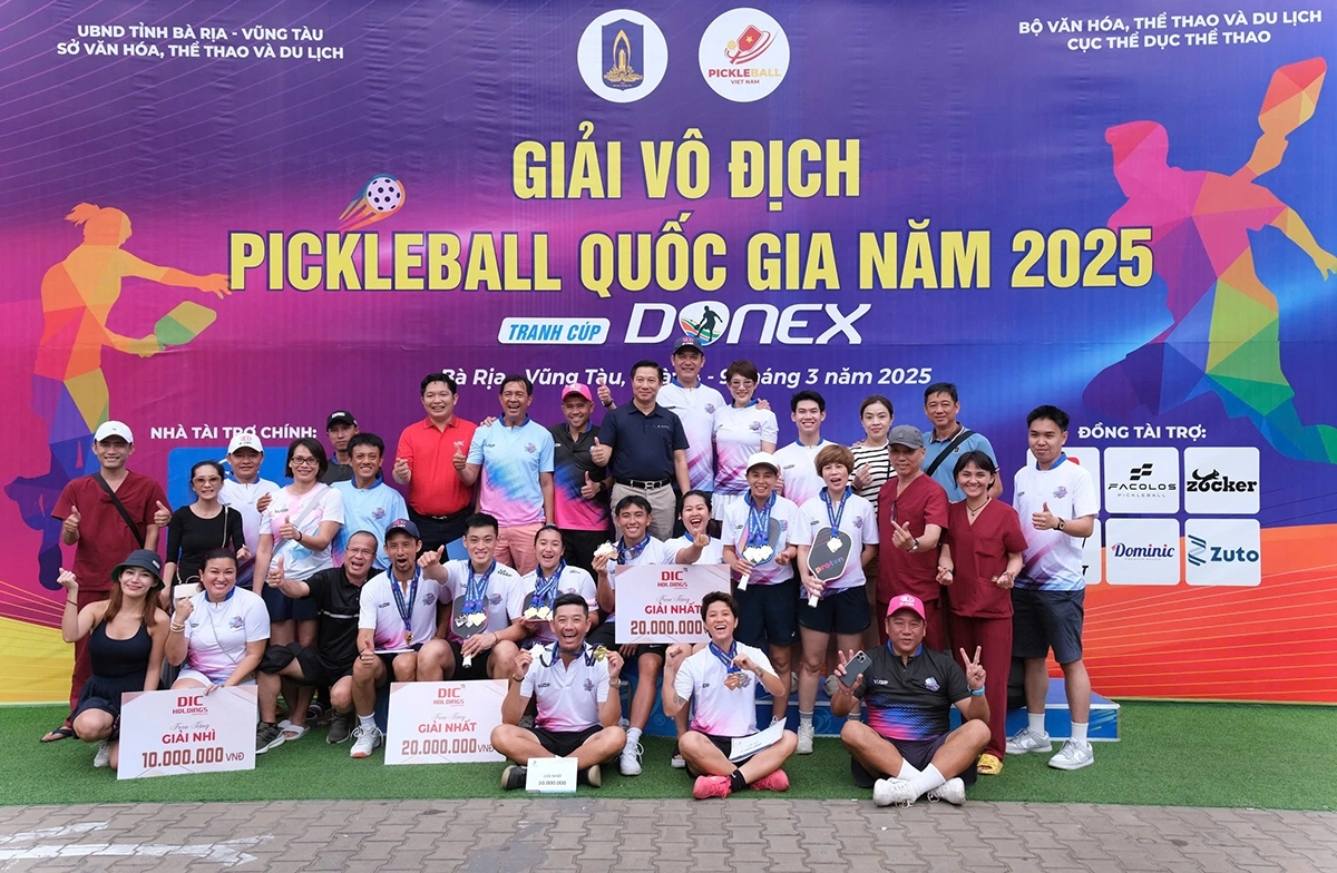 Hình ảnh pickleball trao giải