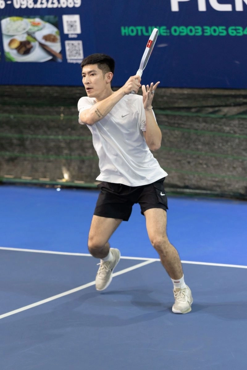 Vận động viên Vinh Hiển tại sân Arena Pickleball Nha Trang