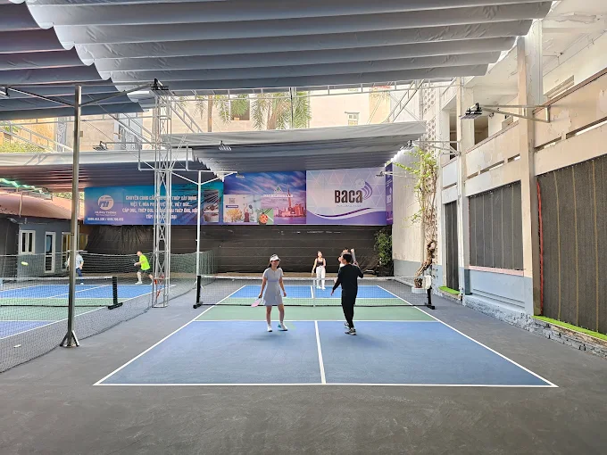 Các dịch vụ tiện ích tại sân Baca Pickleball Hà Nội