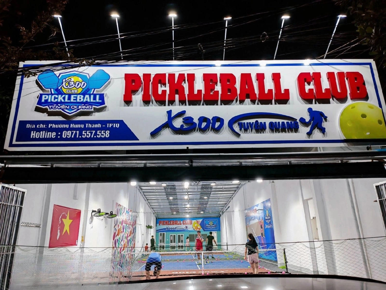 bảng hiệu pickleball