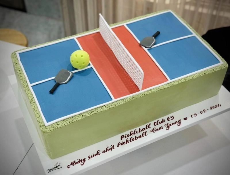 Bánh sinh nhật hình sân pickleball
