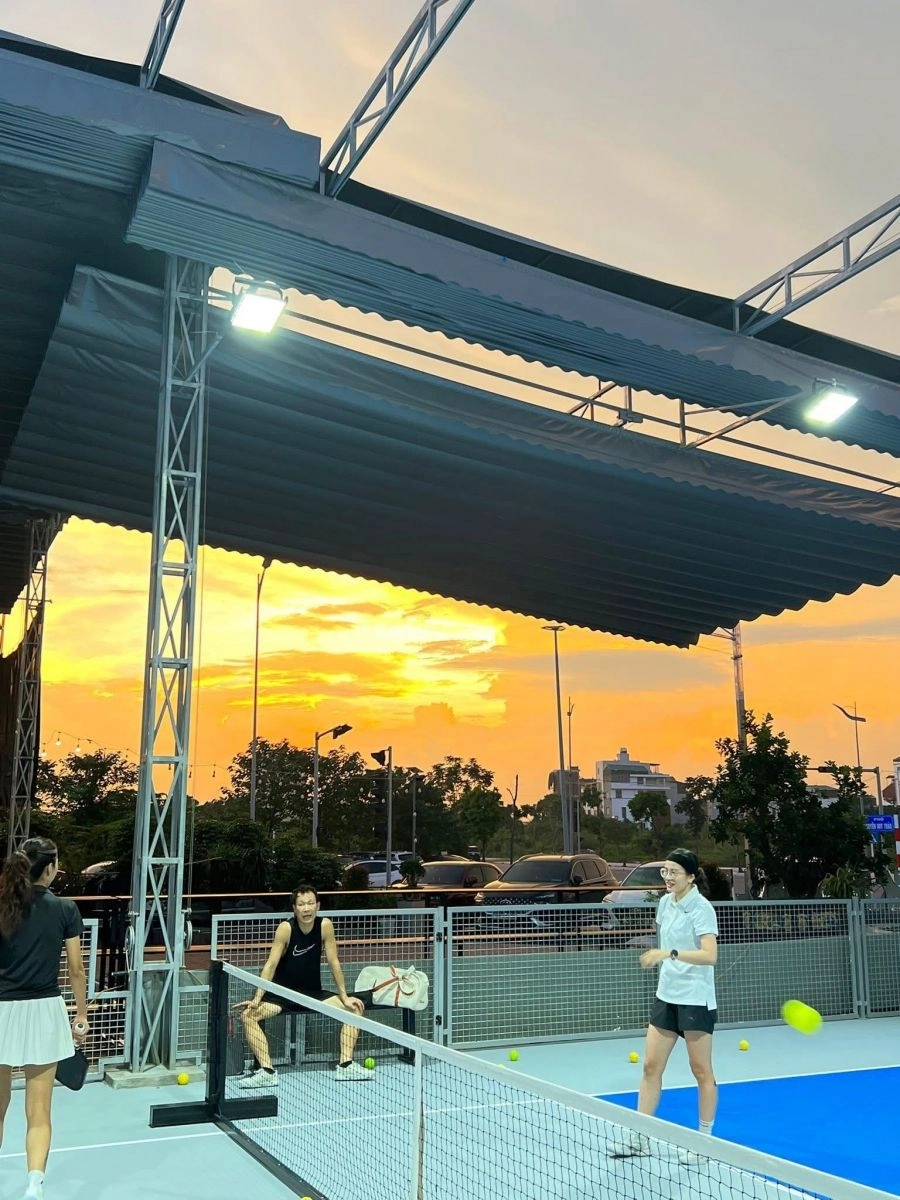 Sân Bình Minh Pickleball Hà Nội cung cấp đầy đủ tiện ích
