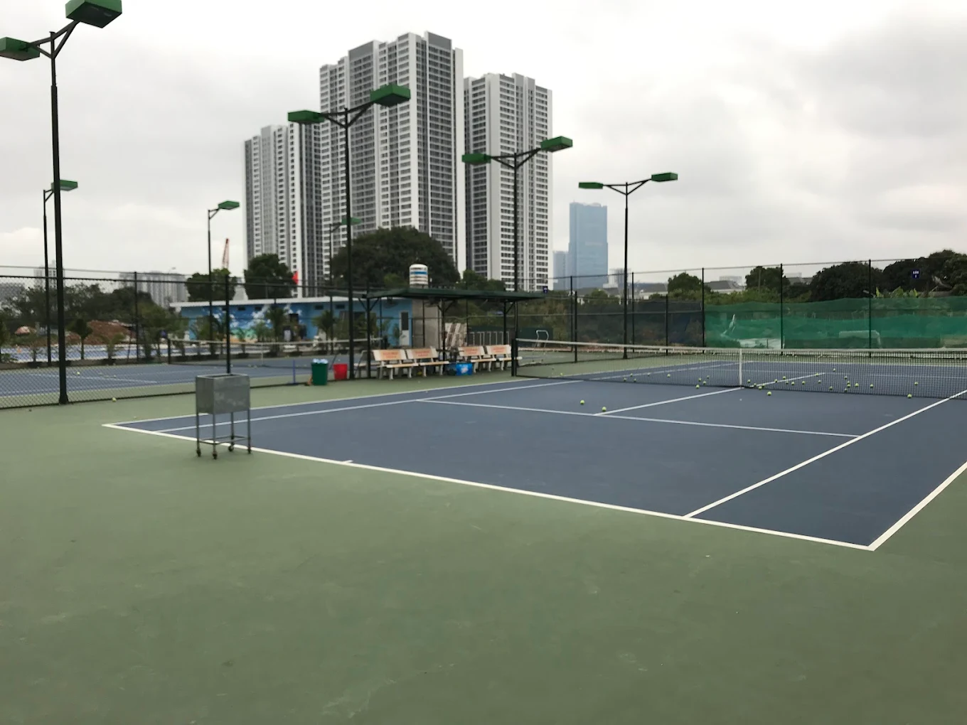 Sân Tennis VOV Mễ Trì