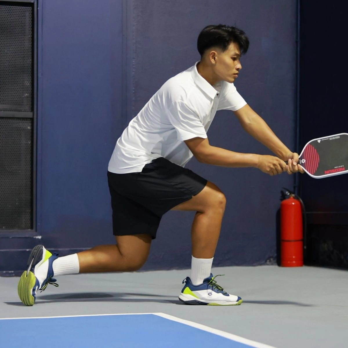 giày pickleball trong nhà