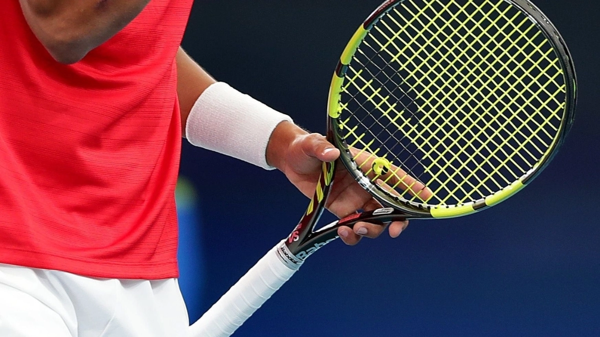  Cách chọn vợt tennis cho người mới chơi