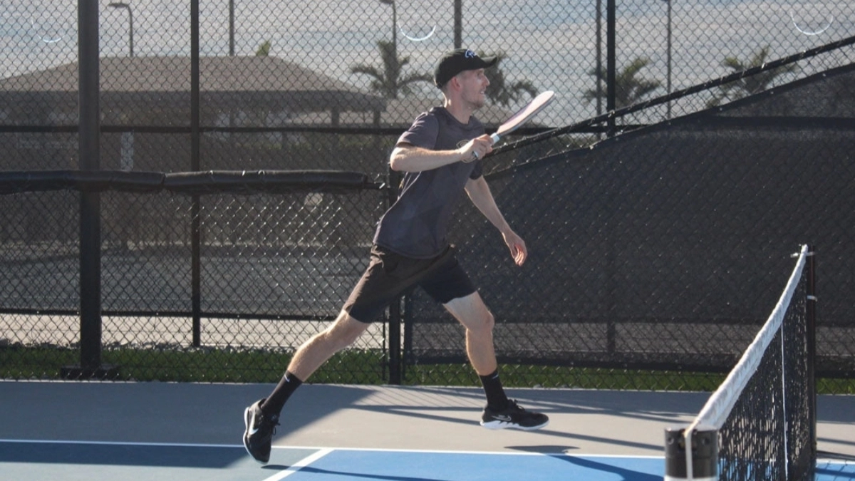  Kỹ thuật Erne xuyên qua khu vực non-volley