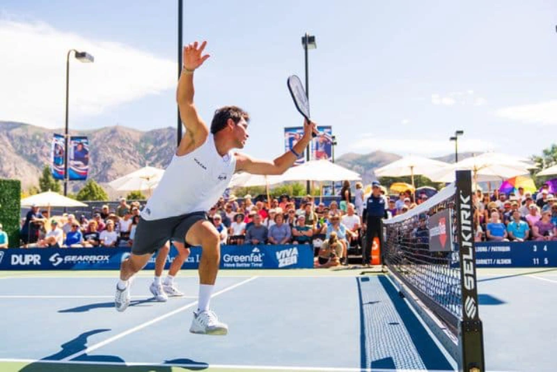 Kỹ thuật Erne nhảy qua khu vực non-volley