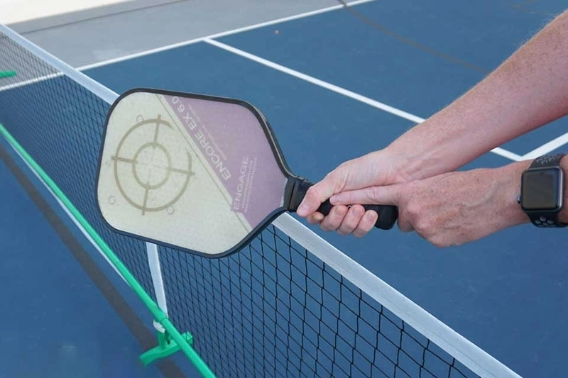 thanh điều khiển vợt pickleball