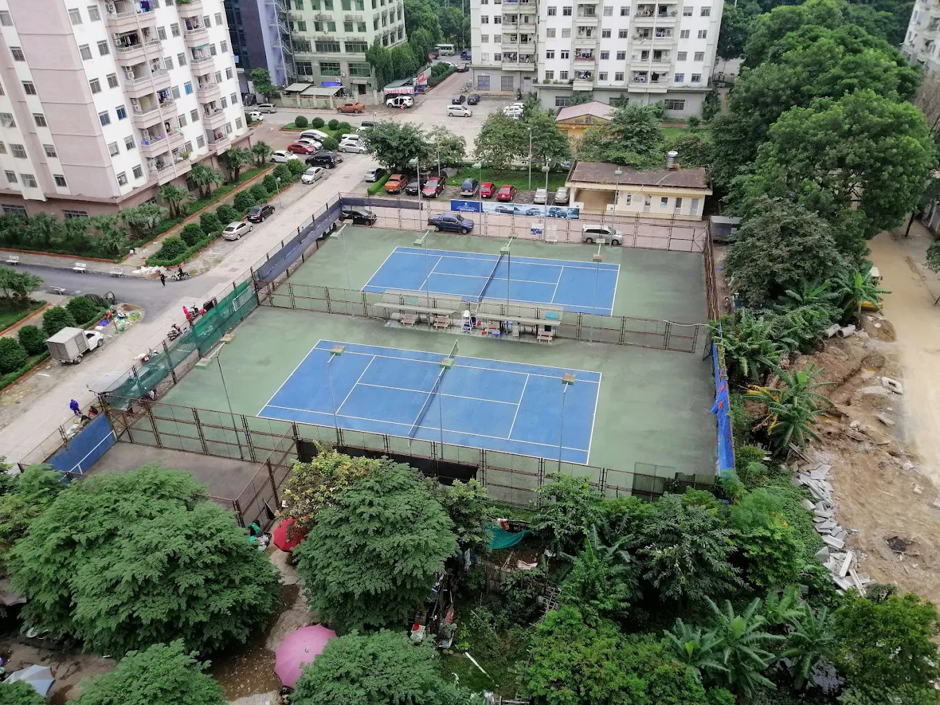 Sân tennis Pháp Vân