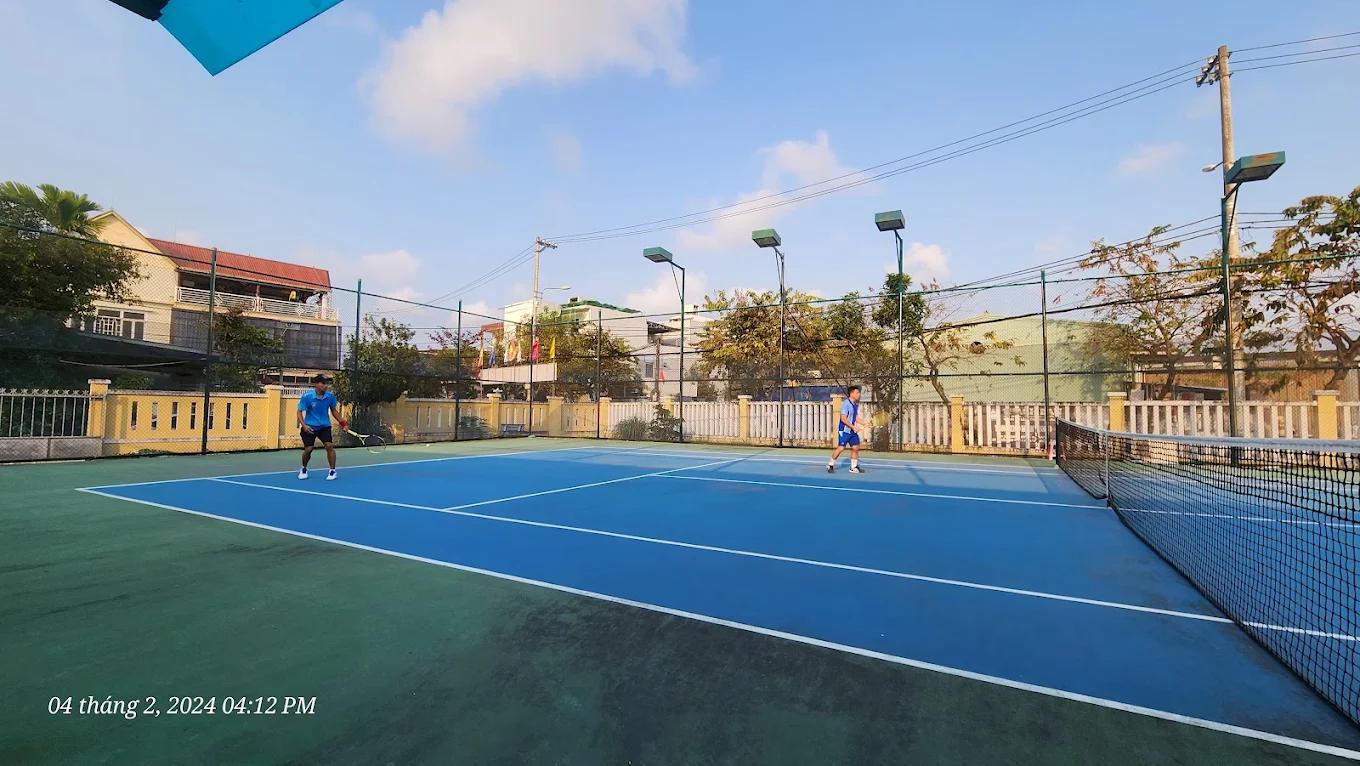 Sân Tennis Hoà An