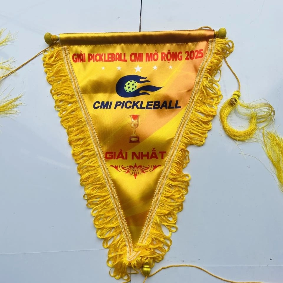 Cờ lưu niệm pickleball hình tam giác