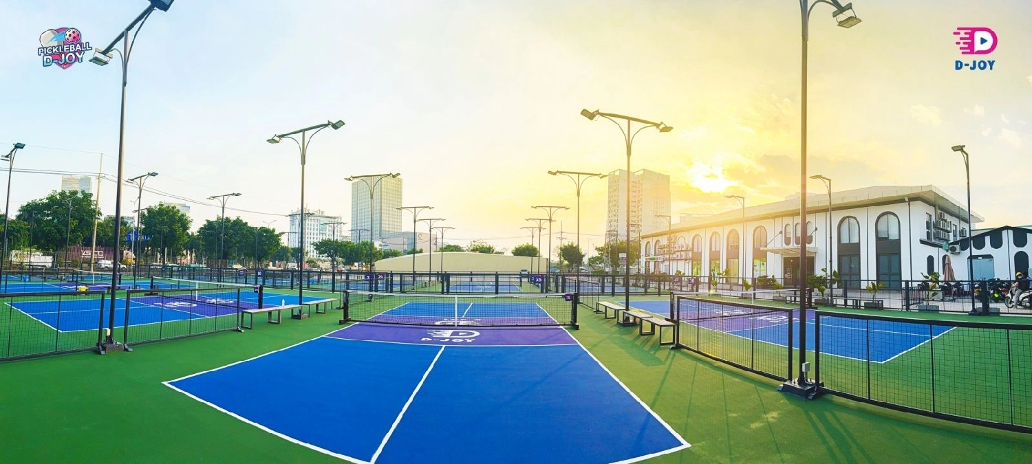 Cụm sân D-Joy Pickleball Quận 7 ngoài trời